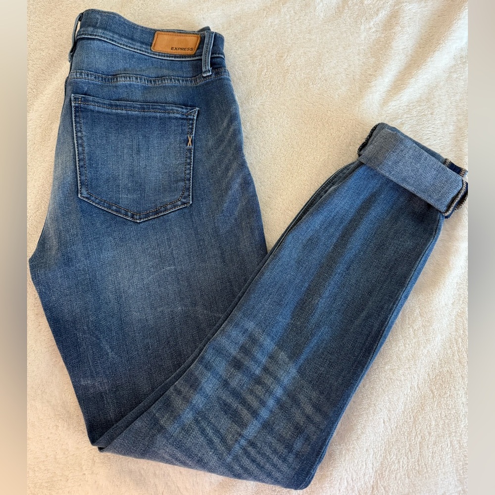 Express Mid Rise Jeggings
